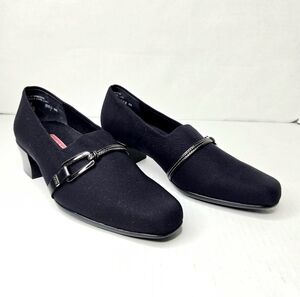Munro American Cindi II Pumps. Black Stretch,  6 WW.